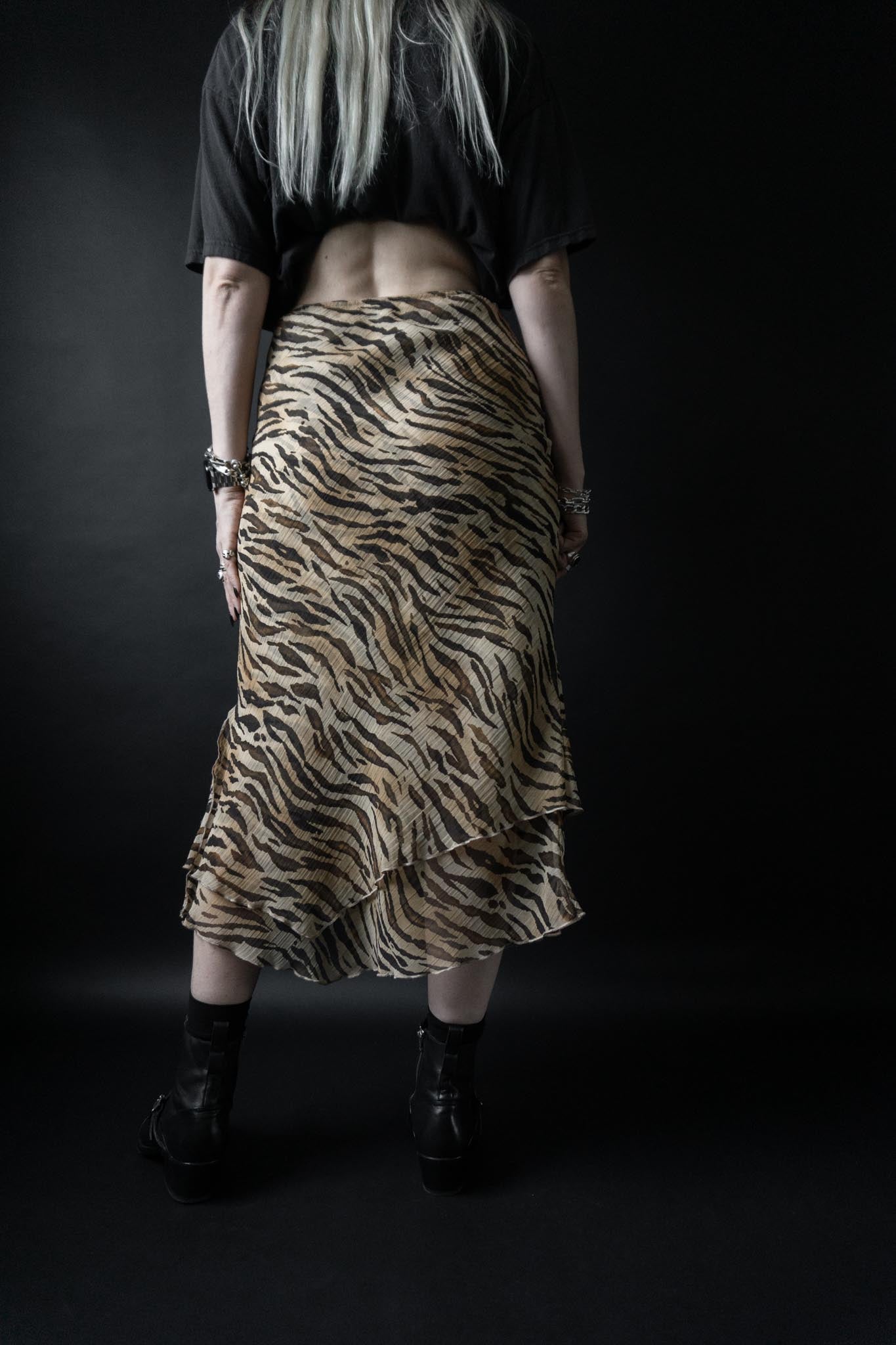 Plissierter Vintage-Rock im Tiger-Muster im Y2K-Stil