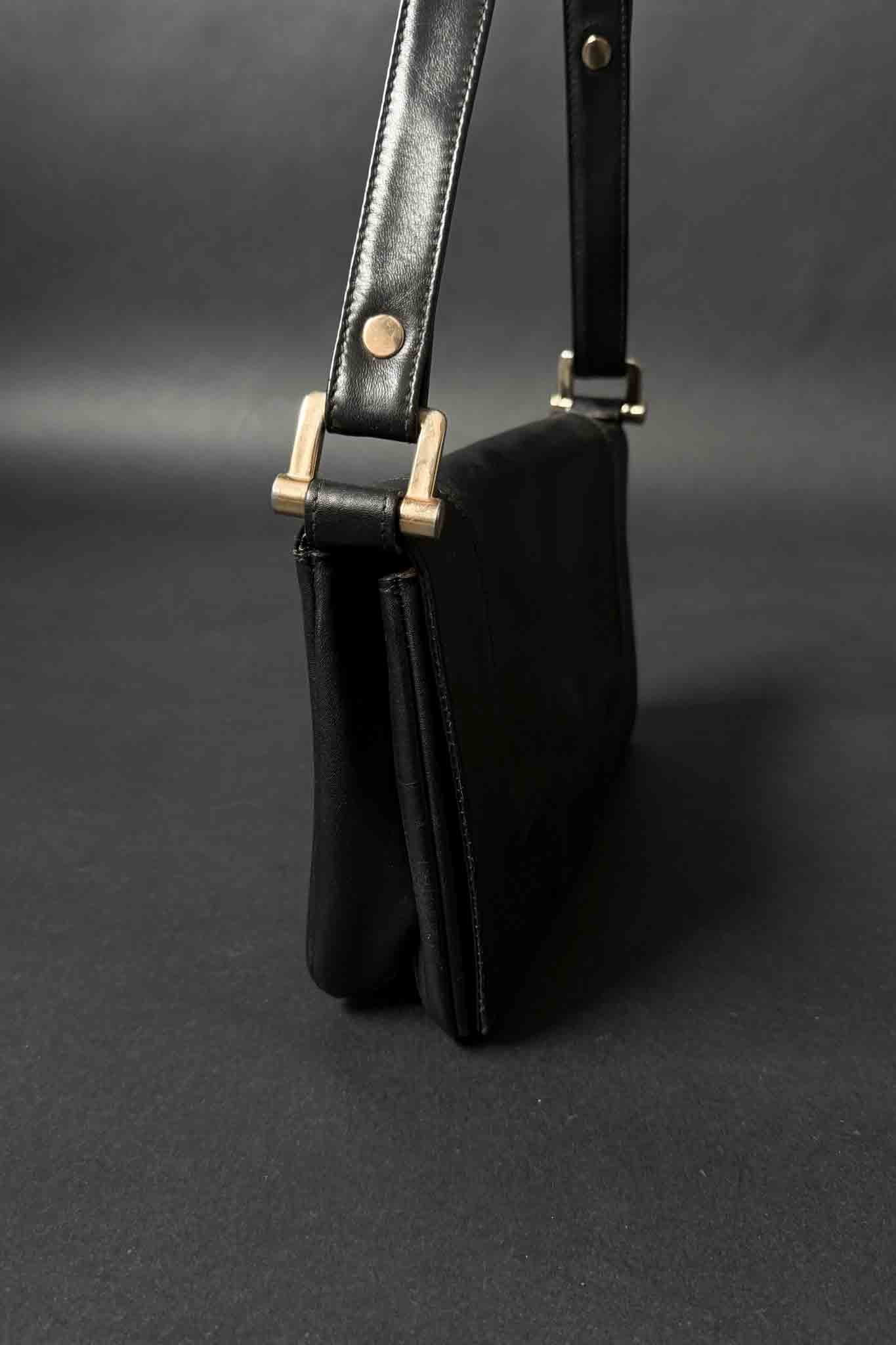 Vintage Goldpfeil theplaincircle vintage