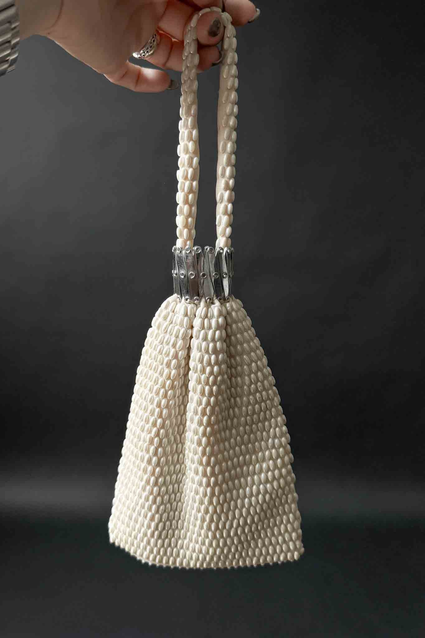 Beige Vintage Clutch mit Perlen und Akkordeon-Verschluss, 60er-Jahre