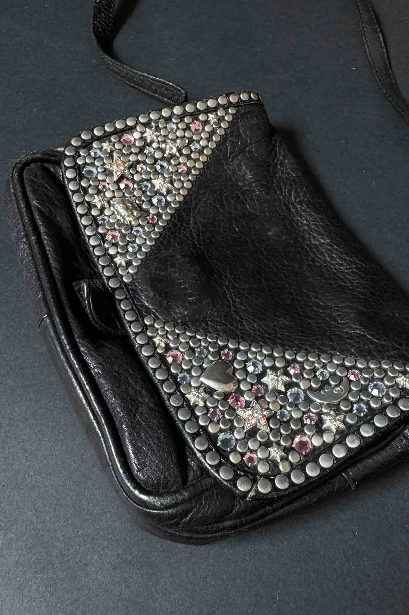 Vintage Kolster Ledertasche aus den 80ern mit Nieten und Strass theplaincircle vintage