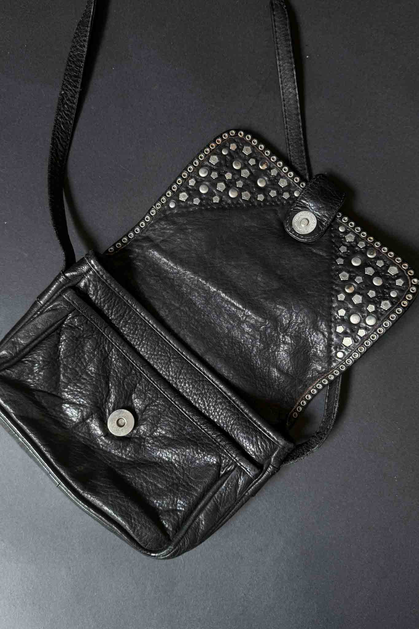 Vintage Kolster Ledertasche aus den 80ern mit Nieten und Strass theplaincircle vintage