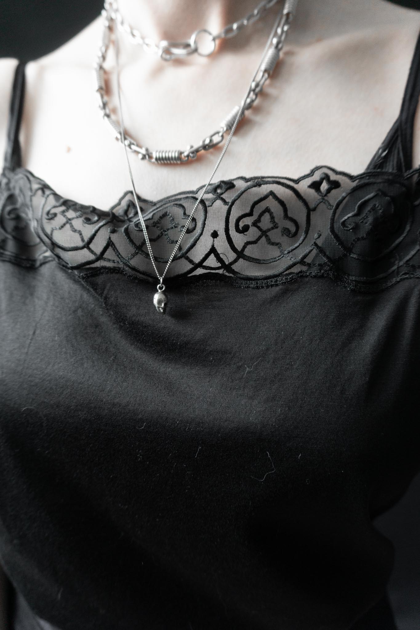 Schwarzes Vintage-Top aus Baumwolle mit transparenter Spitzenbordüre