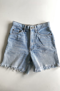 Vintage Levis Denim Shorts 27